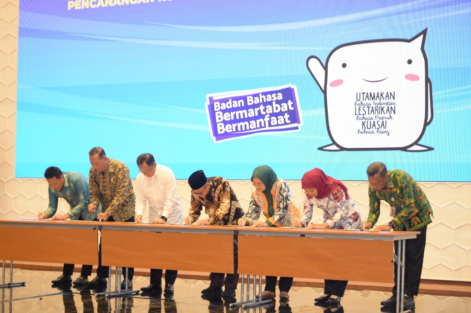 Pengawasan Penggunaan Bahasa Indonesia: Pemerintah Daerah Bersinergi Wujudkan Kedaulatan Bahasa Indonesia
