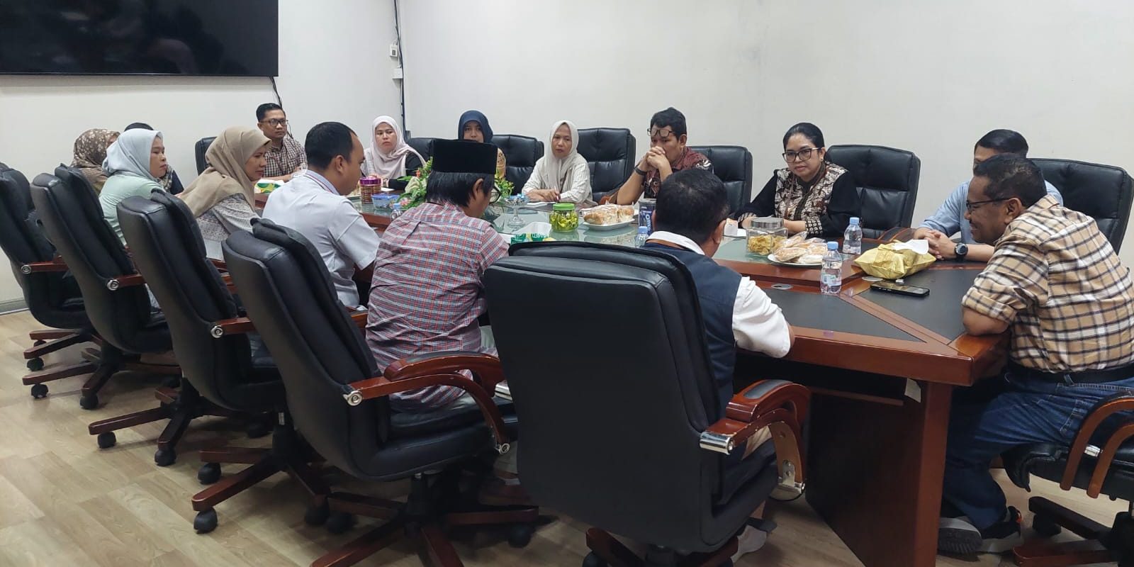 Rapat pemantapan rencana pinjam pakai tanah di Jalan Peratun
